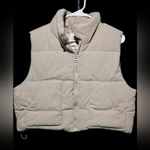 Stoosh Textured Beige Puffer Vest Size Large 23 PTP - 18 Length